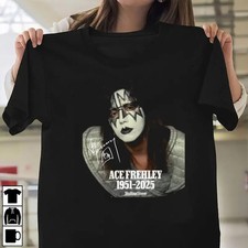 Ace Frehley RIP Forever Remembered Rock Guitarist Short Sleeve T Shirt