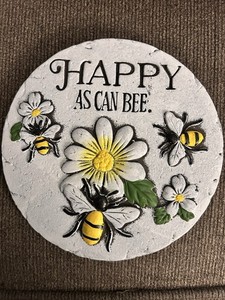 Happy As Can Bee Garden Stepping Stone -Round Floral Bumblebee Decor-brand New