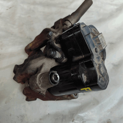 8V0615423D Bremssattel hinten. Links AUDI A3 (8V) 1.6 TDI ultra (81Kw) Ber