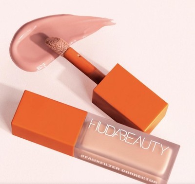 HUDA BEAUTY #FAUXFILTER Undert Eye Color Corrector, Peach, Light Pink-Orange