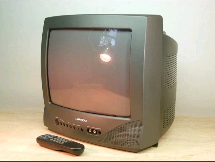 Daewoo DTQ-13V1FC - 13" CRT Television - retro video gaming,