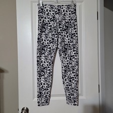Marika Womens Black, White  Gray Leopard Print Leggings With Media Pocket Sz M