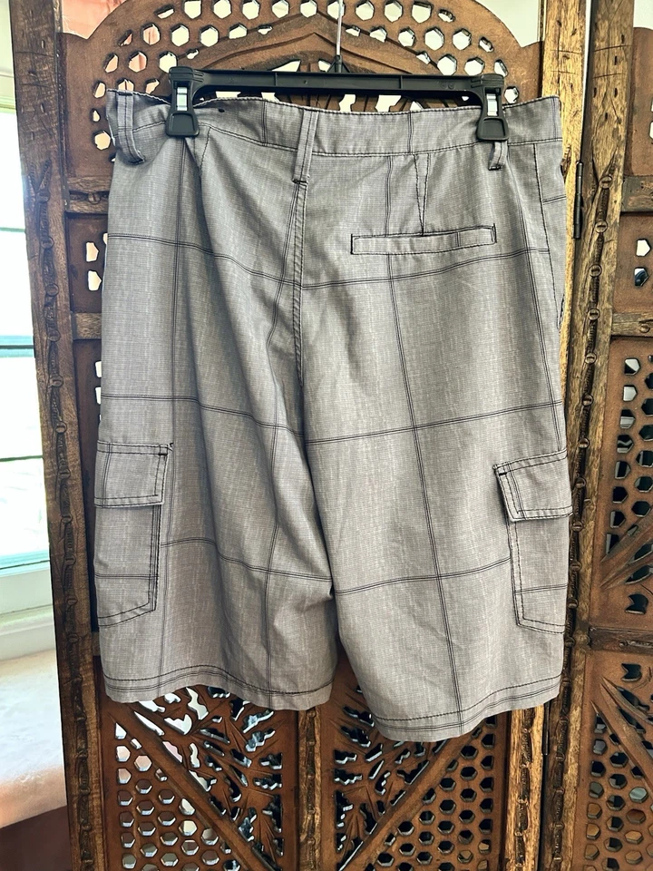 Pantalones cortos informales Tony Hawk para hombre talla 32 grises Foto 3 de 4