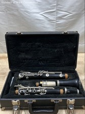 Artley Bb Clarinet Student Woodwind Instrument with Hard Shell Case Black