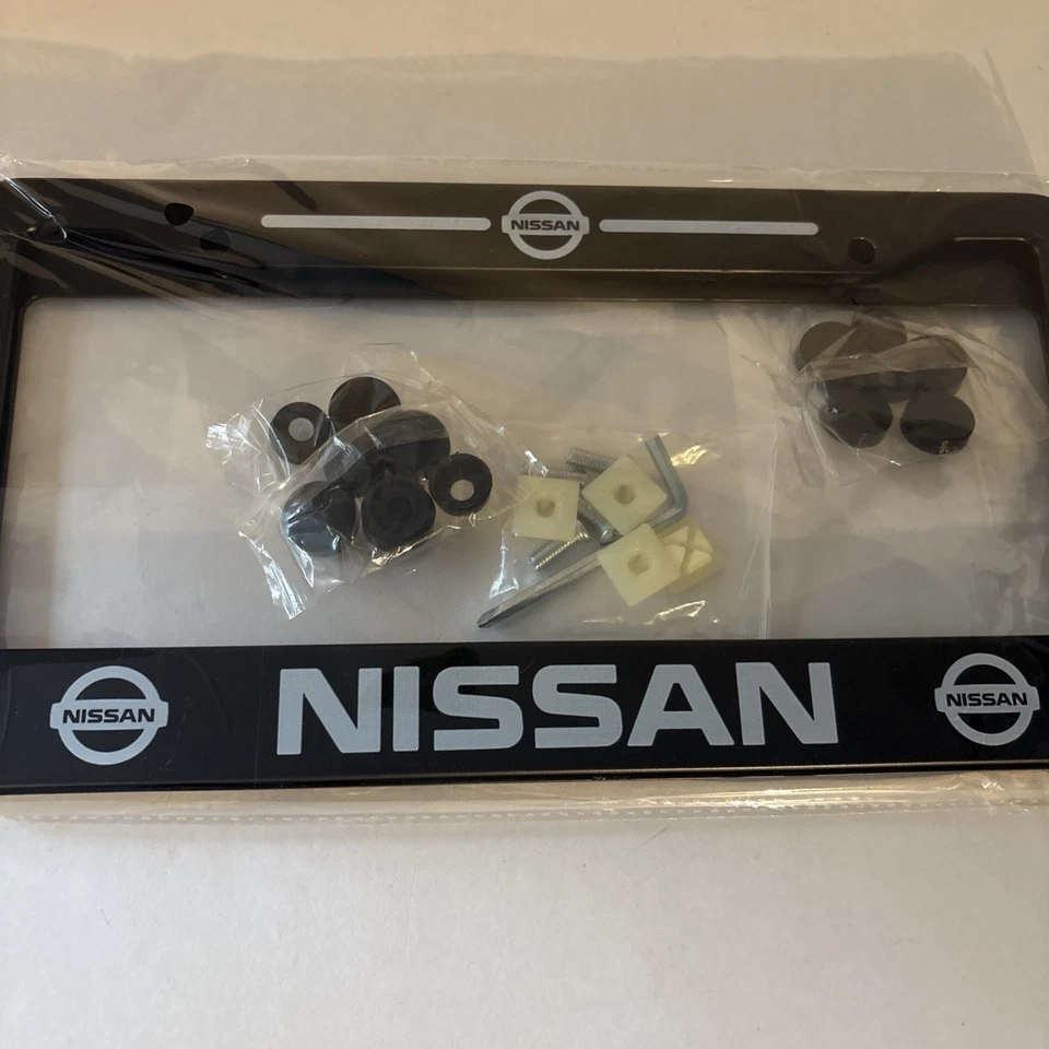 Nissan Delantero y Trasero Metal Matrícula Marcos con los Tornillos Kit Nuevo Foto 4 de 4