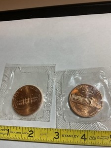 White House & Treasury Buildings Mint Condition Coin/ Tokens
