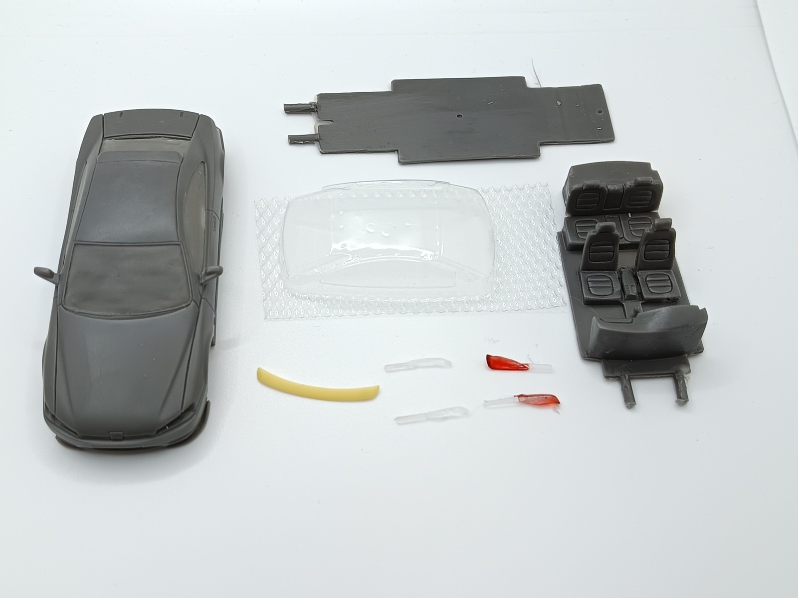 Peugeot 406 Coupé Cesam 1997 kit résine 1:43 miniature automobile à peindre
