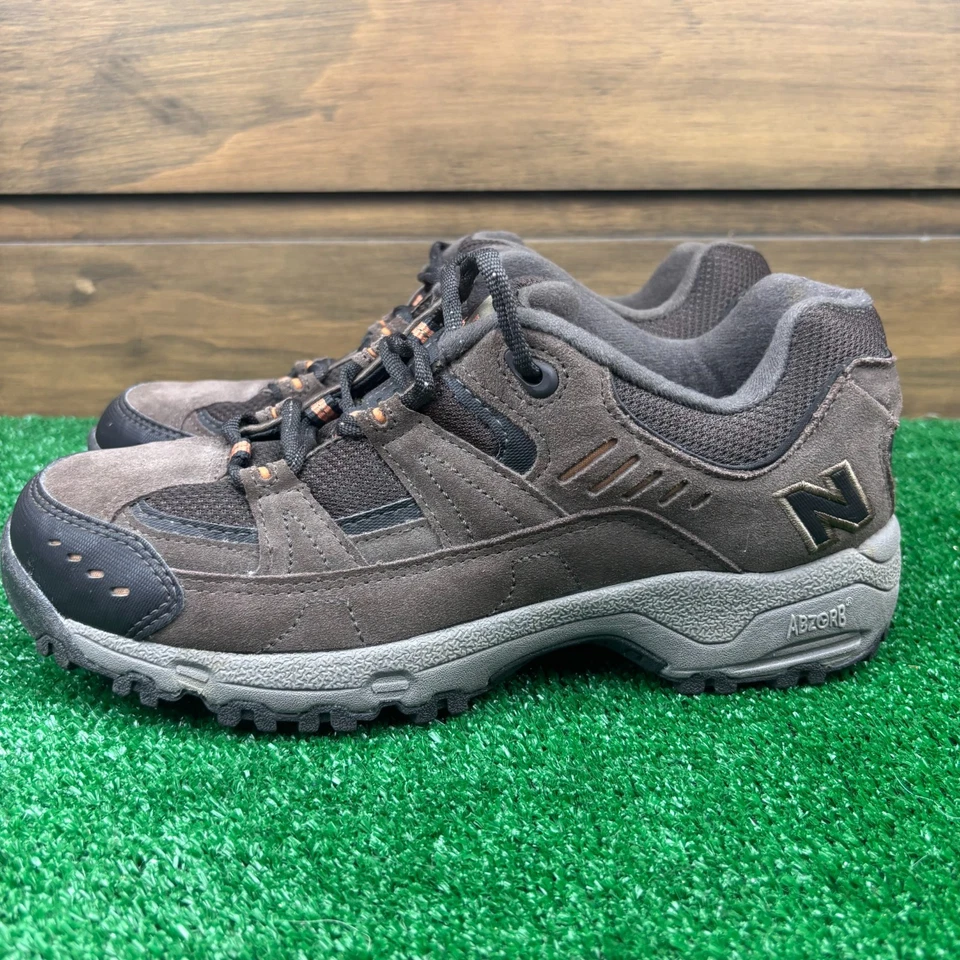 New Balance 605 Hiking Trail Shoes Mens 8.5D Brown Upper Suede Abzorb MW605BR - Image 3 of 4
