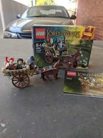 9469 LEGO The Lord of the Rings: Gandalf Arrives 100% Complete Ins & Box E-Rare