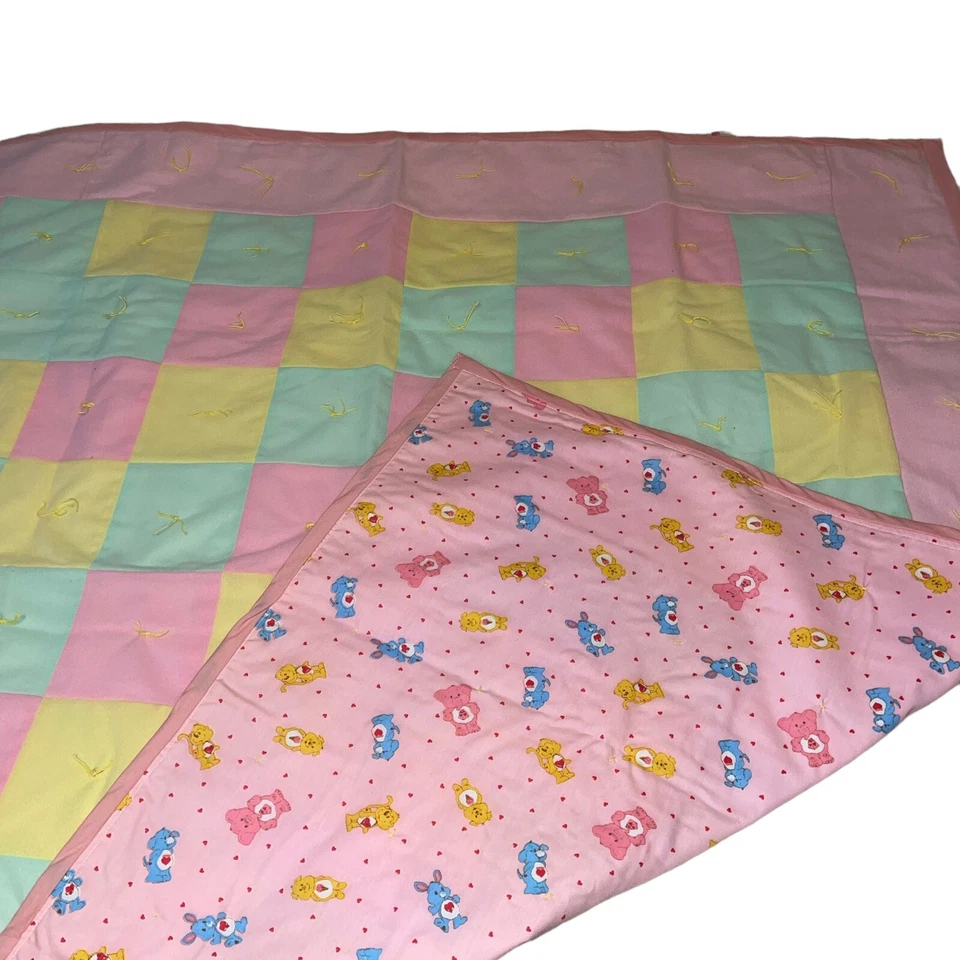 Edredón de bebé vintage hecho a mano con respaldo de oso de cuidado 45” X 45” rosa amarillo menta Foto 2 de 4