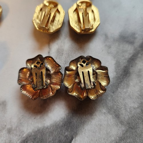 Vintage Clip On Earrings Lot (7 Pairs) - Picture 11 of 16