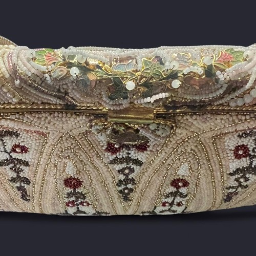 Pochette vintage panna con perline con disegno floreale rosa fatta a mano in Francia 10" - Foto 6 di 7