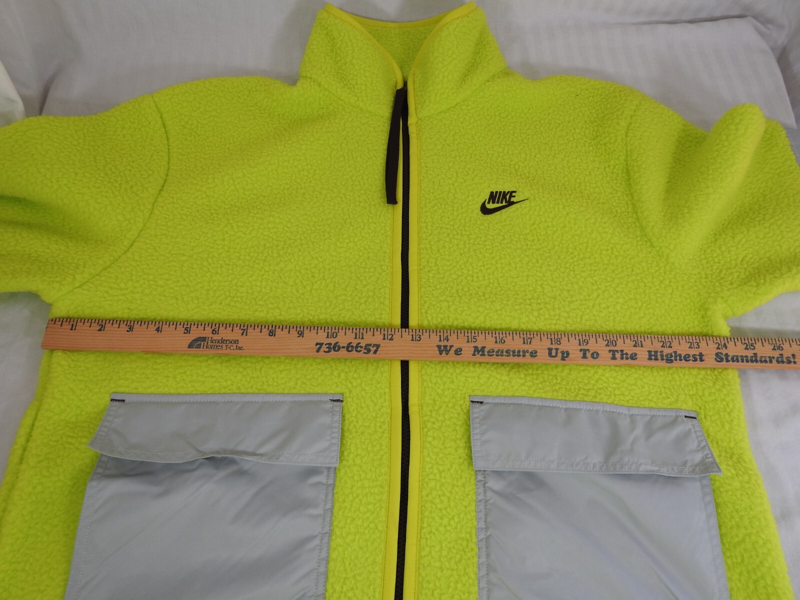 Nike Sportswear Essentials Men's Volt Yellow Full Zip Fleece Jacket. Medium. image 2