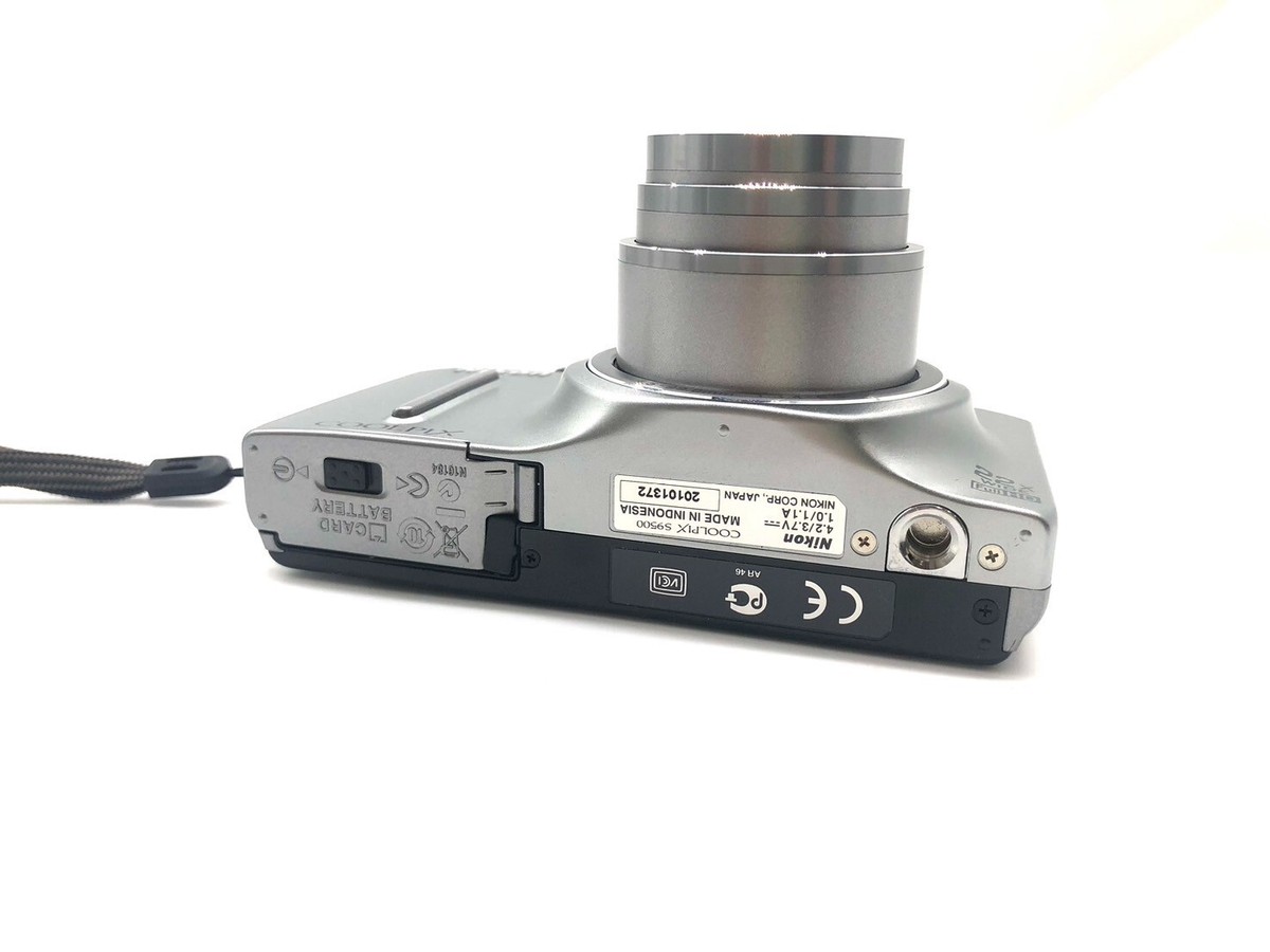 Mint] Nikon CoolPix S9500 silver 18.1MP 22x Zoom digital