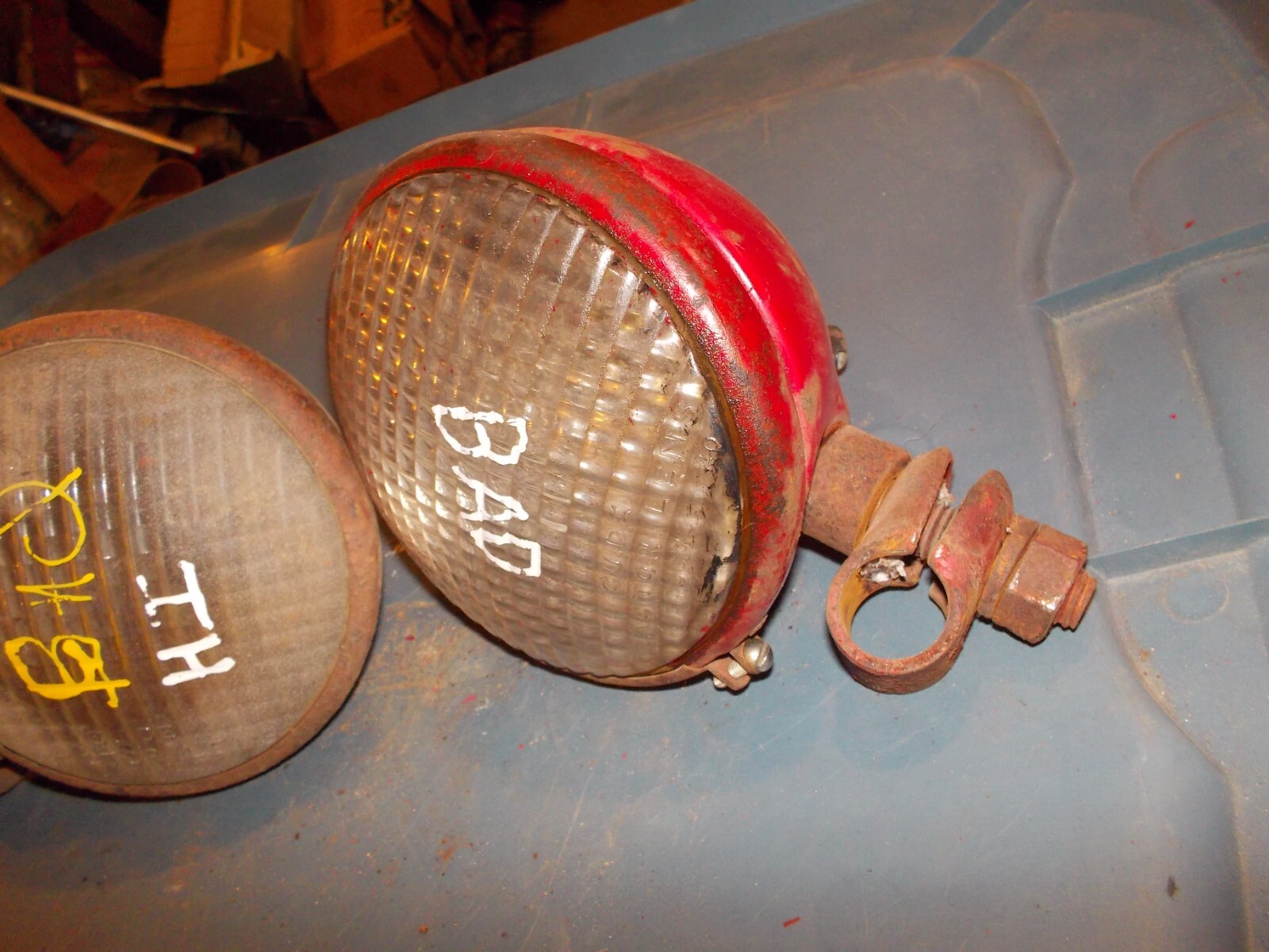 Farmall H M SH SM MTA Tractor pair set of NON WORKING ORIGINAL front