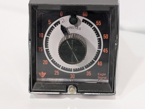 Danaher Controls HP56A6 Eagle Signal 60-Min HP5 Series Cycle-Flex Reset Timer - Picture 2 of 15