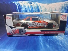 Tony Stewart 1999 20 Home Depot/Habitat for Humanity Action Racing 1:24 diecast