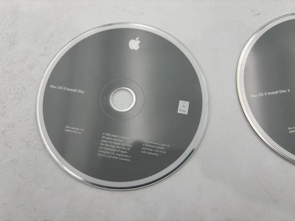 Apple iBook G4 Mac OS X 10.4.4 Install DVD's 2Z691-5728-A 2Z691-5607-A  OS 9 mw - Image 2 of 4