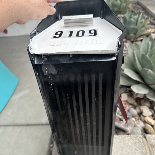 Mid Century Vintage Black Mailbox Mail Box Postbox rare Mid Mod Antique Read - Picture 14 of 15