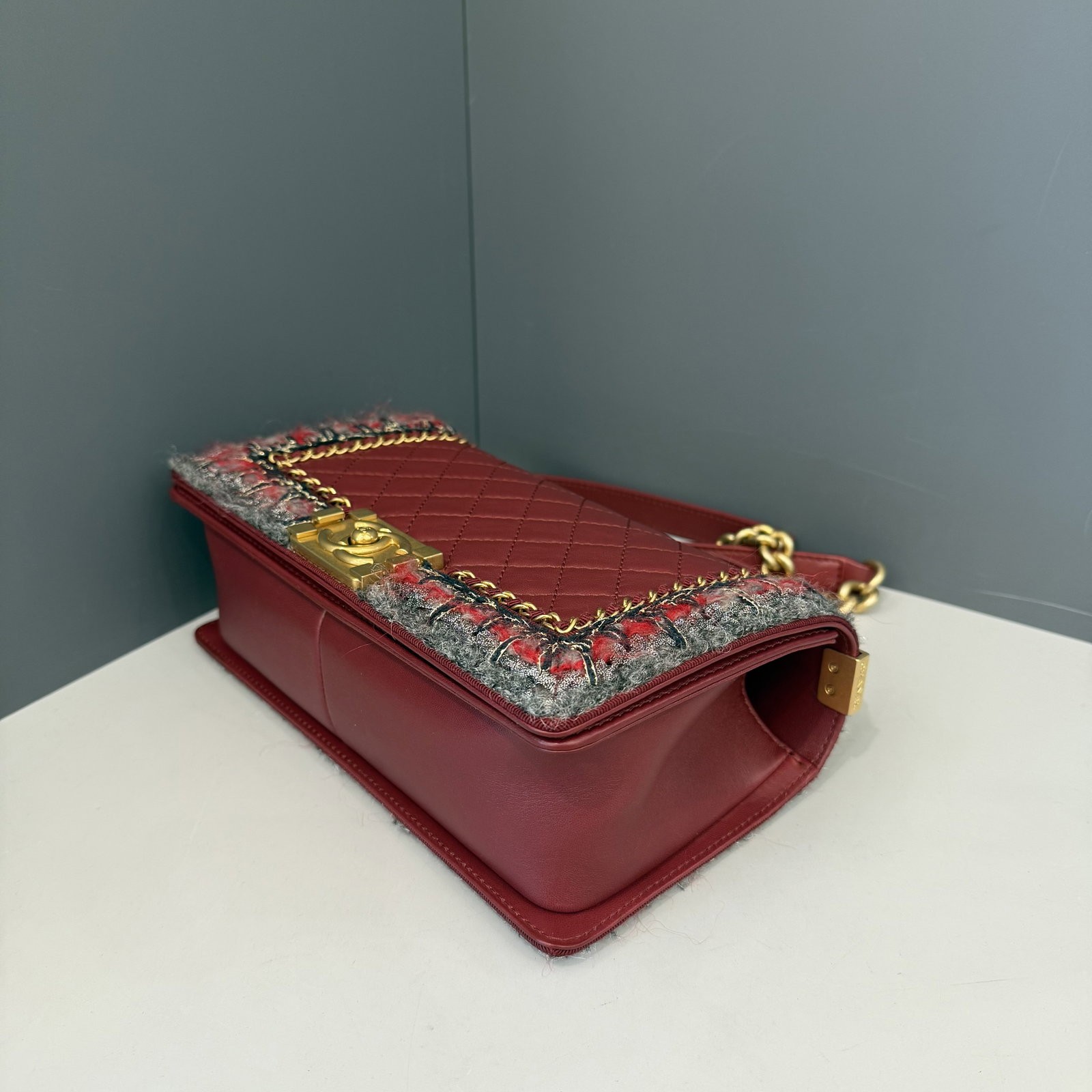 Chanel Medium Boy Flap Dark Red Lambskin (hs042126a0) — image 8
