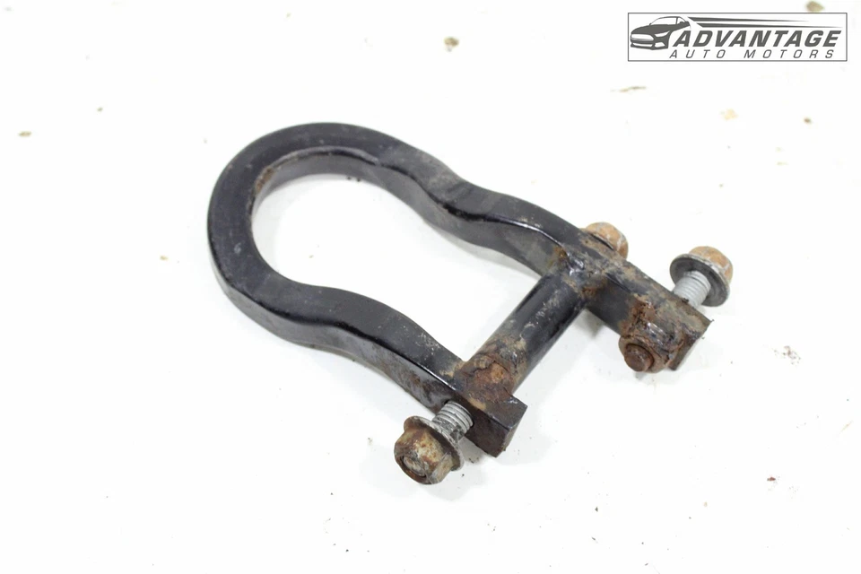 Chevrolet Silverado 1500 LD 2019 gancho de remolque del lado del pasajero delantero derecho OEM Foto 3 de 4