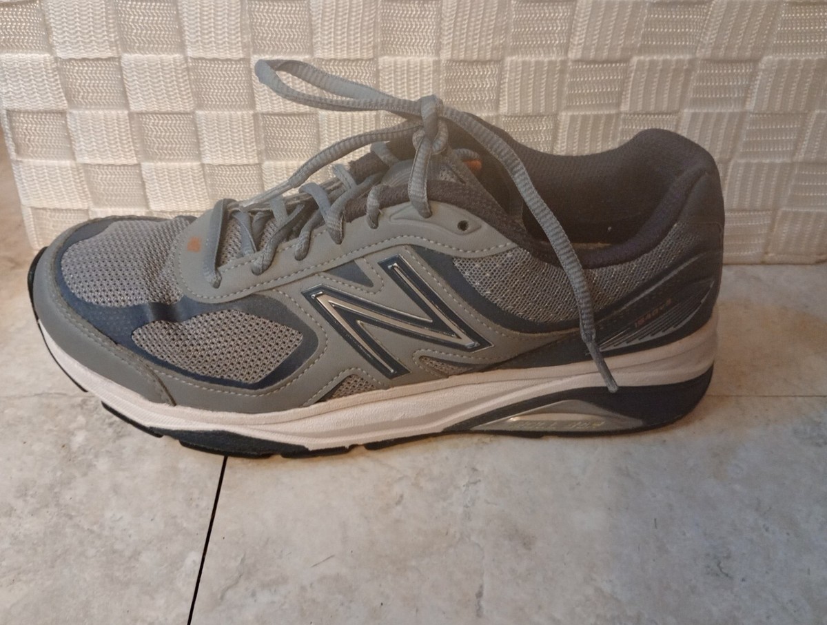 NEW BALANCE 1540v3 Women`s Size Grey Navy Athletic Running Shoes