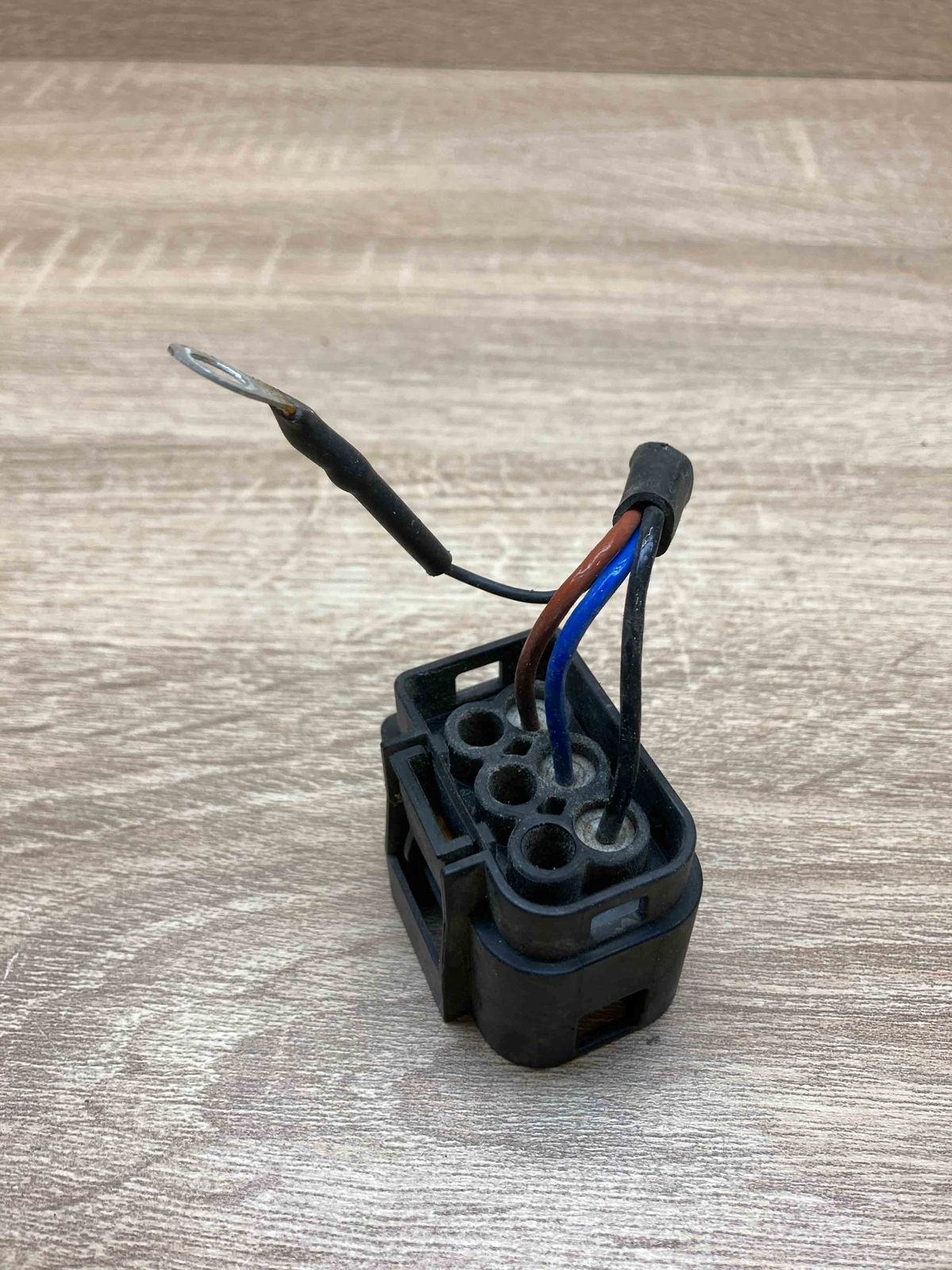 6918254 {6918254 04} BMW Connector Plug Unit Computer Wire Socket 