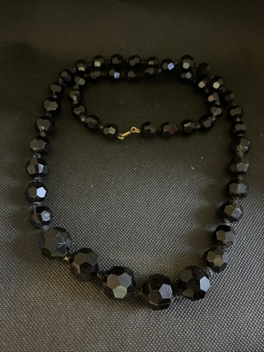 Collier Vintage En Perles Noires De Rocaille - Référence BJ 02824 - Occasion Très Bon état - Sans Marque