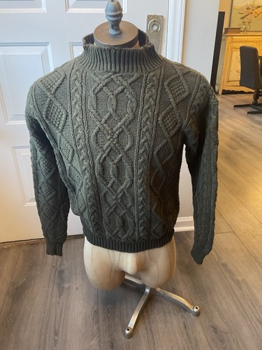 VINTAGE Banana Republic Safari Travel Co Green Hand Knit Cable Sweater Large L - Picture 5 of 17