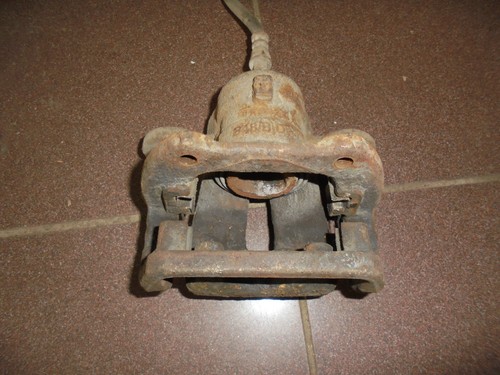 BMW 1er E87 118D 90kw Bj:06-07 Bremssattel hinten rechts TRW