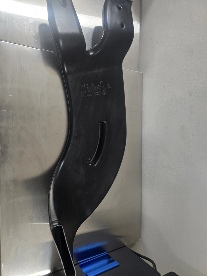 Volkswagen CC 2013 AIRE CONDUCTO VENTILACIÓN LADO IZQUIERDO OEM Foto 2 de 3