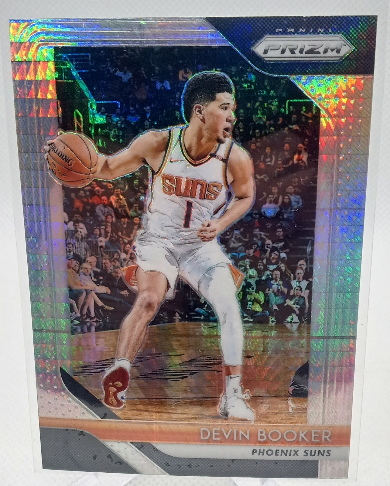 2018-19 Panini Prizm #11 Devin Booker Prizms Hyper