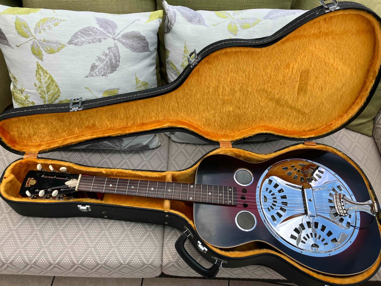 1971 OMI Dobro 60D Round Neck Resonator - Antique Lacquer 3