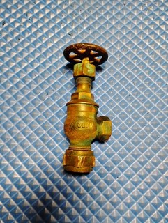 Vintage Brass Shut Off Valve 3/8 threaded 3/8 compression