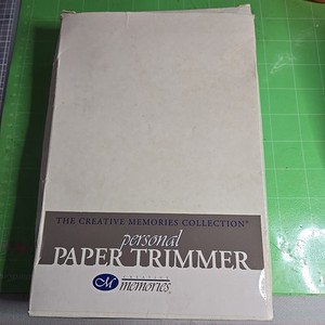 Creative Memories PERSONAL MINI TRIMMER Paper Cutter Photo Cropper 7" Guillotine