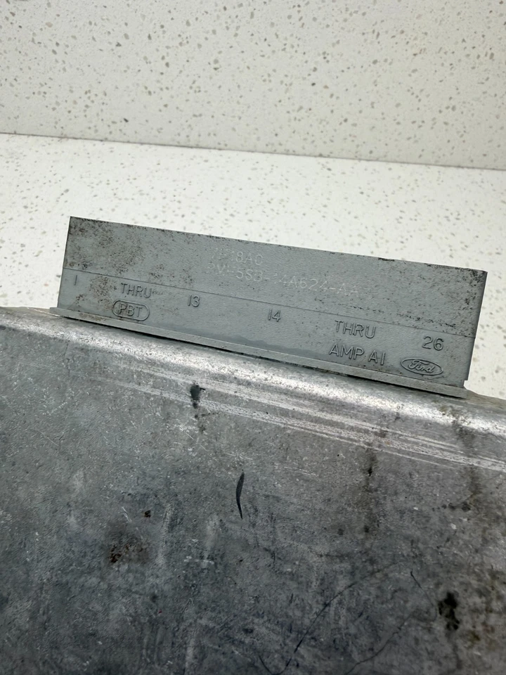 1997 Ford Explorer 4.0L Engine Control Unit ECU Module F77F12A650AHE OEM B505-38 - Image 4 of 4