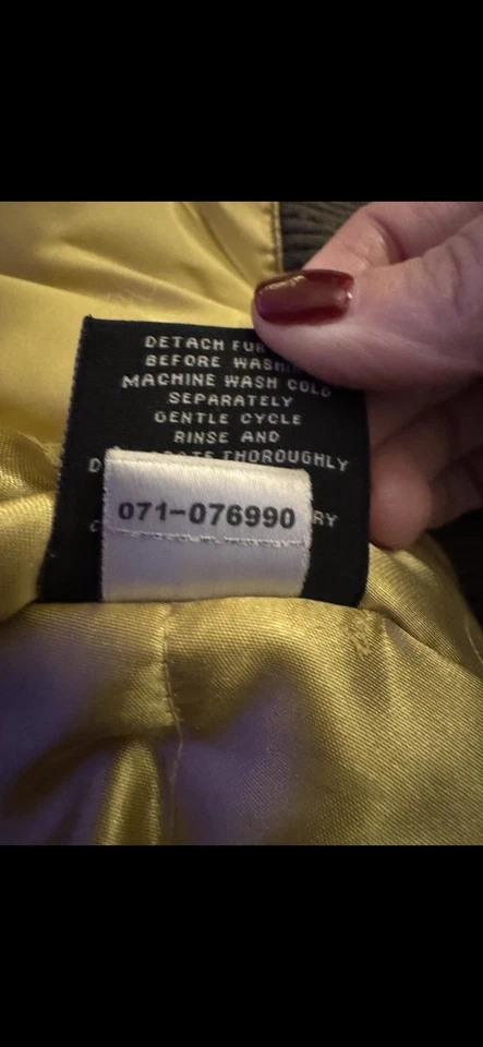 Chaqueta acolchada con capucha para mujer Baby Phat vintage Y2K Foto 4 de 4