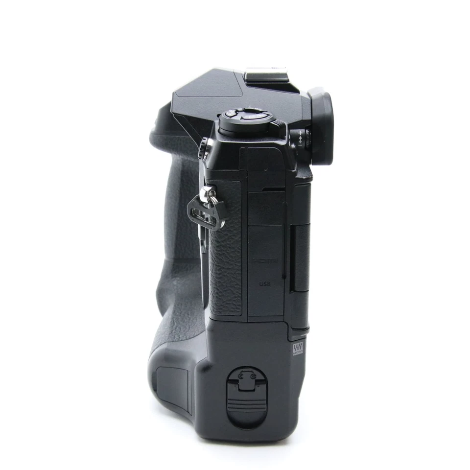 Olympus OM-D E-M1X Mirrorless Camera Body Shutter count 24883 - image 2 of 4