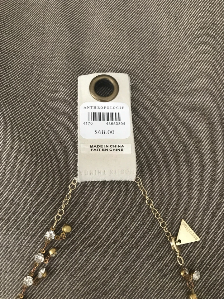 NUEVO CON ETIQUETAS $68 Anthropologie Sarafina Babero Collar Cuentas Plumas Púrpura Joyería Foto 3 de 4