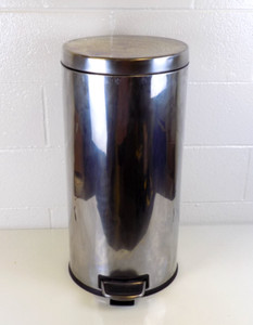 Stainless Touchless Commercial Medical Grade Step Trash Can & HD Liner 13gal
