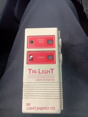 Tri-light Infrared Pain Management Device.  By Light Enegry Co. Pain Relief  . 