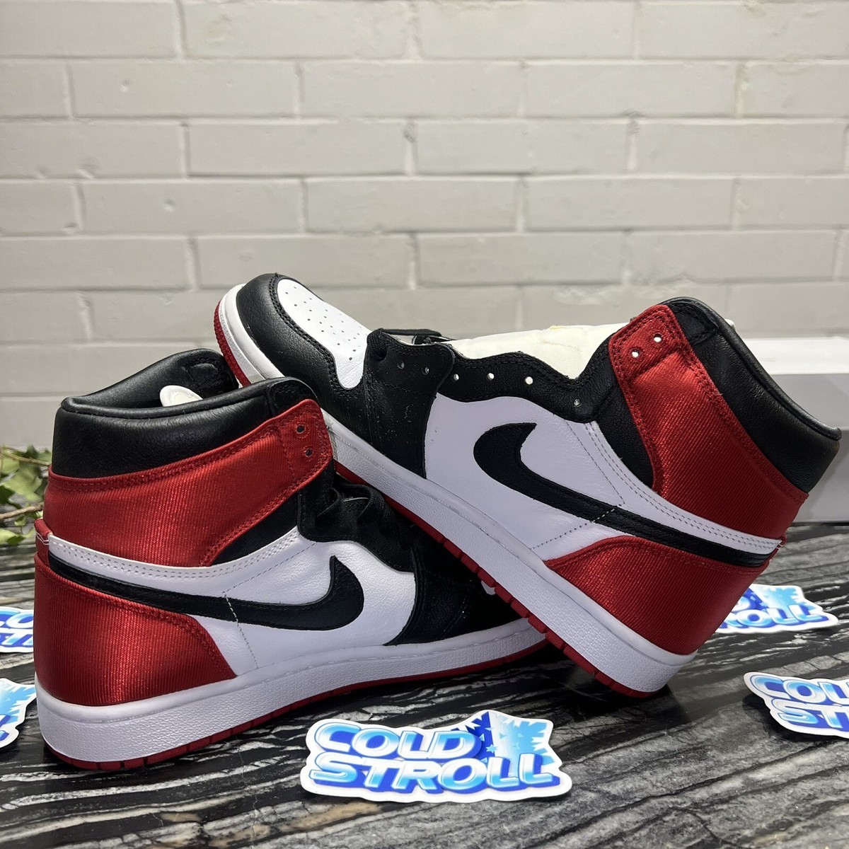 Size 9.5 - Jordan 1 Retro High Satin Black Toe 2019 193145672628| eBay
