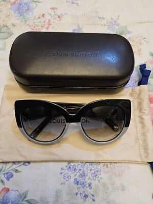 Authentic Louis Vuitton Glitter Women Sunglasses w Box