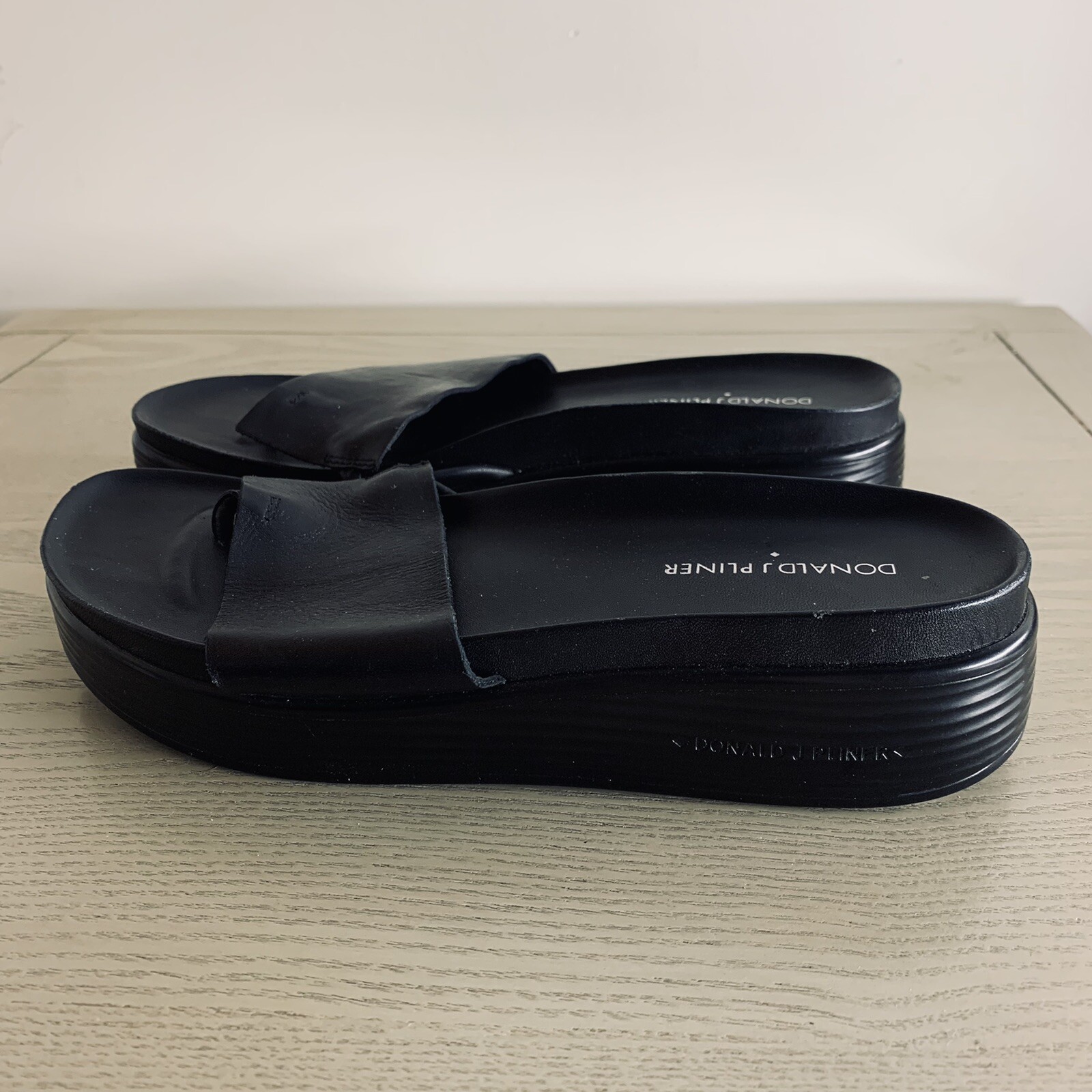 Donald J. Pliner Fifi Leather Platform Sandals Black size 8.5 | eBay