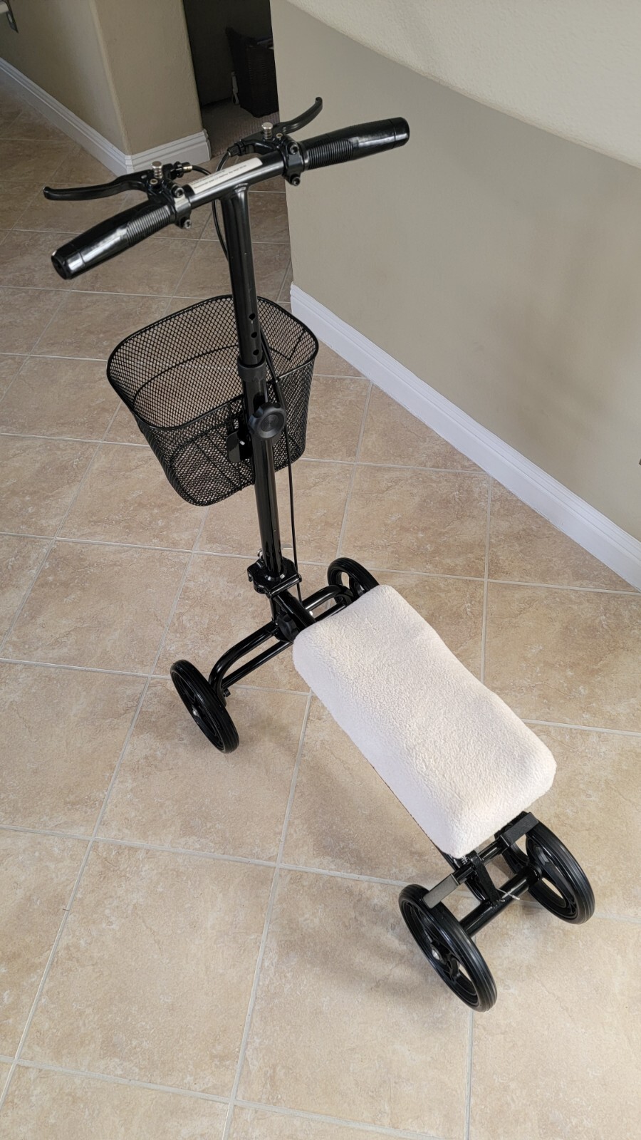 BodyMed Knee Walker With Basket, for Leg and Foot Injuries, Recovery