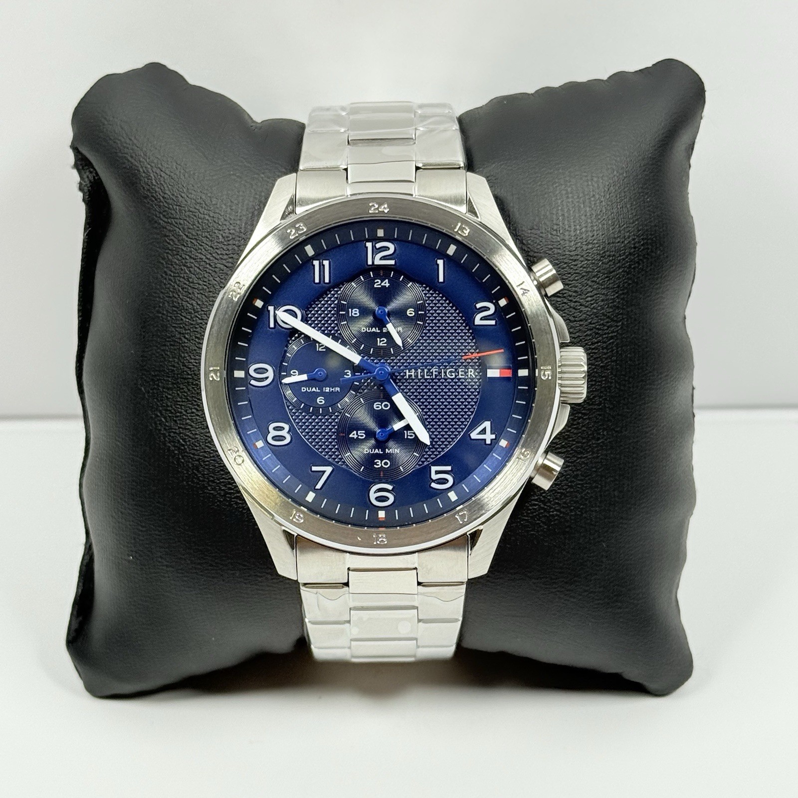 New-Tommy Hilfiger Axel 1792007 Chronograph Blue Dial Stainless Men’s Watch Tommy Hilfiger Leather Blue Dial Chronograph Men main image 3