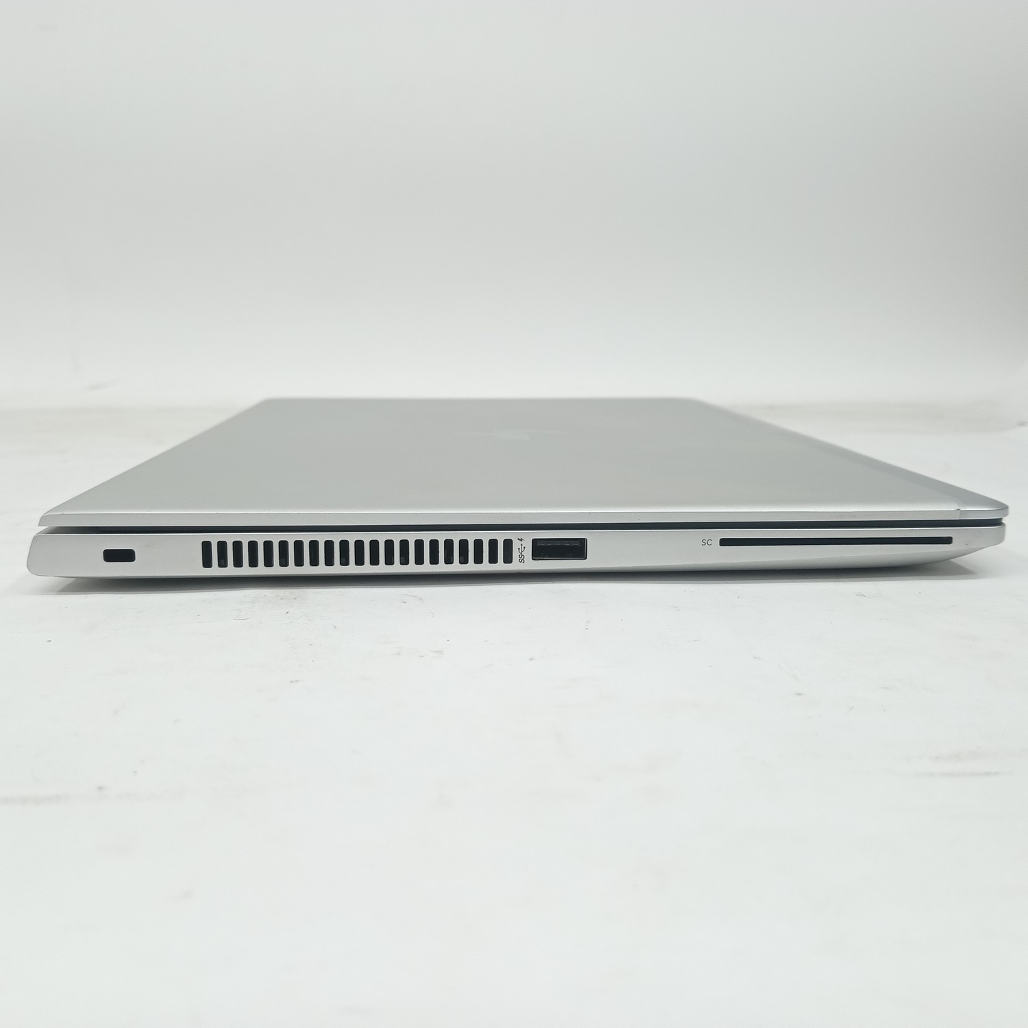 HP EliteBook 830 G5, 13.3-Inch Laptop, with i7-8550U, Windows 11 Pro