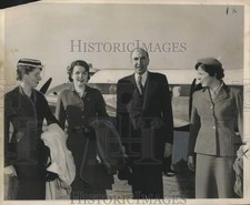 1954 Press Photo British ambassador Sir Roger Makins & his family in New Orleans
