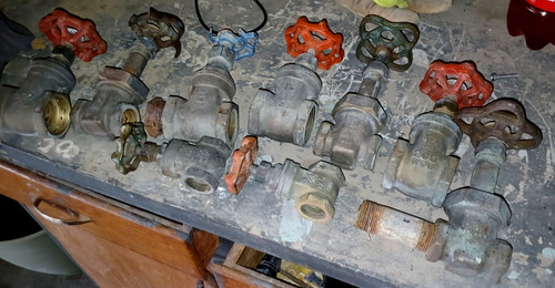 LOT OF 9 BRONZE GATE VALVES NIBCO WOG ALL DIFFERENT SIZES