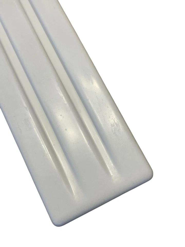 Tabla de transferencia para silla de ruedas Invacare, plástico, blanco, 27" L x 8" W, 1034216 Foto 3 de 4